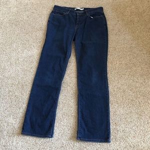 Levi Straight Leg Jean